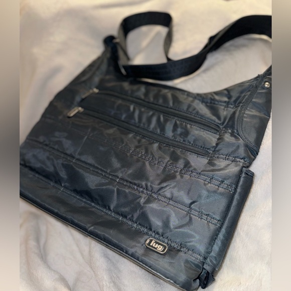 LUG GRAY CROSSBODY/MESSENGER BAG W BOTTLE HOLDER KEY FOB LOTS OF POCKETS - Picture 1 of 14